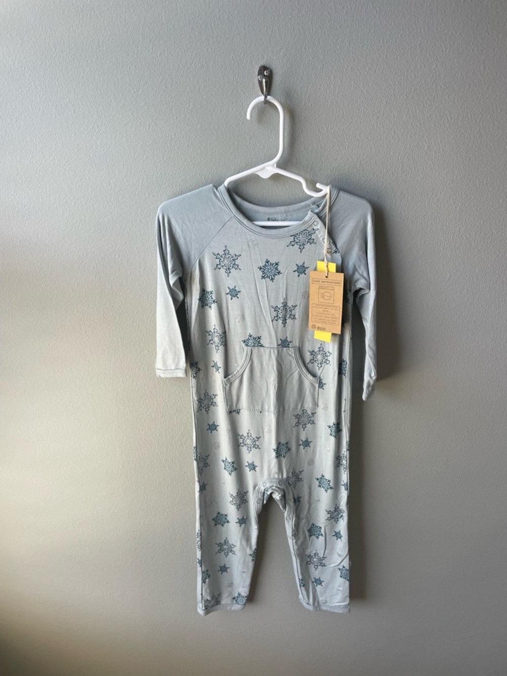 Kyte Baby // Bamboo Blue Snowflake Kids One Piece Longall Romper NWT Size 3T